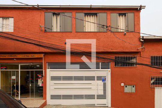 Fachada de casa à venda com 7 quartos, 185m² em Parque Guarani, São Paulo
