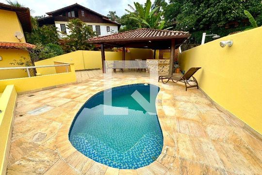 Casa à venda com 4 quartos, 326m² em Vila Progresso, Niterói