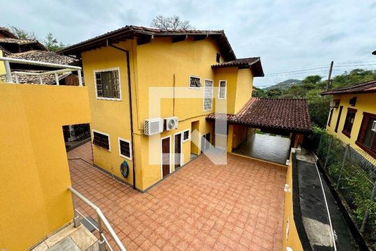 Casa à venda com 4 quartos, 326m² em Vila Progresso, Niterói