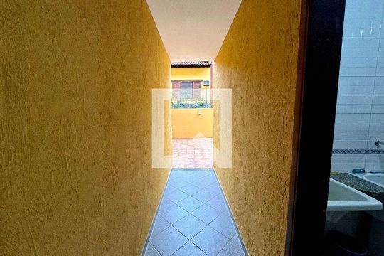 Casa à venda com 4 quartos, 326m² em Vila Progresso, Niterói