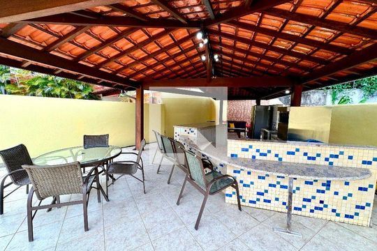 Casa à venda com 4 quartos, 326m² em Vila Progresso, Niterói