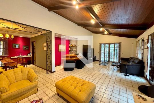 Casa à venda com 4 quartos, 326m² em Vila Progresso, Niterói