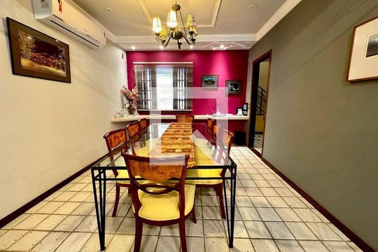 Casa à venda com 4 quartos, 326m² em Vila Progresso, Niterói