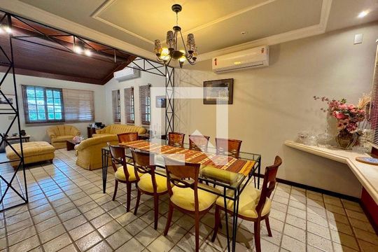 Casa à venda com 4 quartos, 326m² em Vila Progresso, Niterói