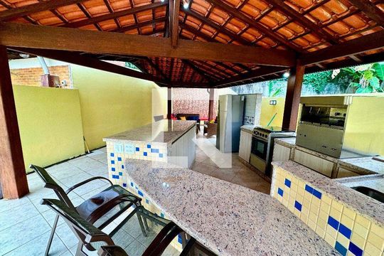 Casa à venda com 4 quartos, 326m² em Vila Progresso, Niterói