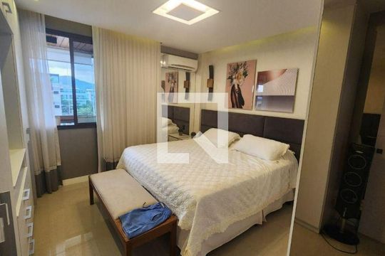 Apartamento à venda com 3 quartos, 126m² em Itaipu, Niterói