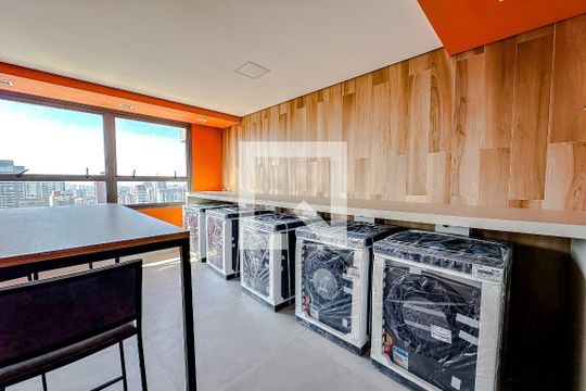 Área comum de kitnet/studio à venda com 1 quarto, 21m² em Vila Firmiano Pinto, São Paulo