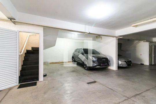 Garagem de casa de condomínio à venda com 3 quartos, 127m² em Vila Guaca, São Paulo