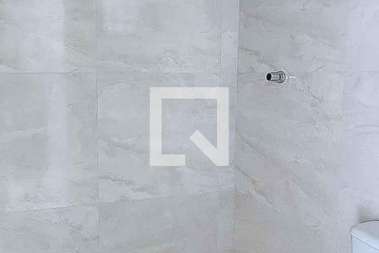 Banheiro Social de kitnet/studio para alugar com 1 quarto, 38m² em Jardim Satélite, São José dos Campos