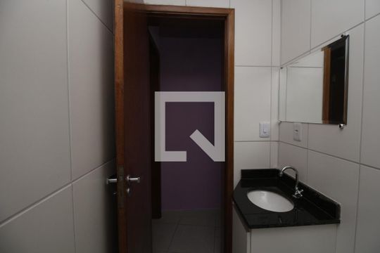 Banheiro de apartamento para alugar com 2 quartos, 40m² em Vila Formosa, São Paulo