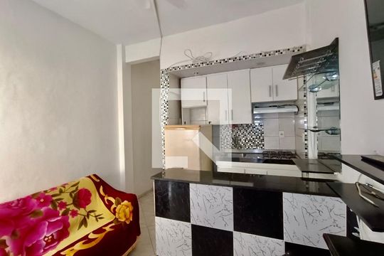 Sala de kitnet/studio à venda com 1 quarto, 30m² em Copacabana, Rio de Janeiro