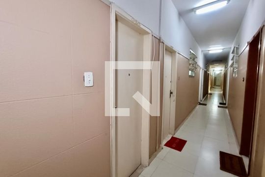 Hall de kitnet/studio à venda com 1 quarto, 30m² em Copacabana, Rio de Janeiro