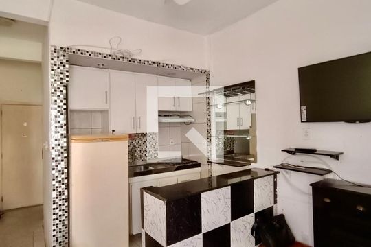 Kitnet/Studio à venda com 1 quarto, 30m² em Copacabana, Rio de Janeiro