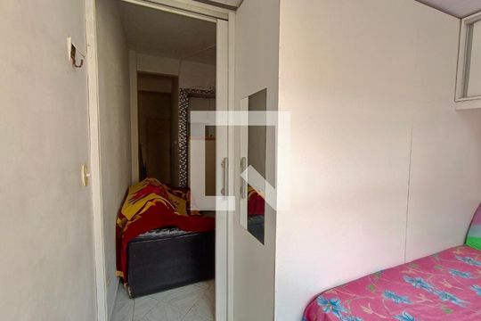 Quarto de kitnet/studio à venda com 1 quarto, 30m² em Copacabana, Rio de Janeiro