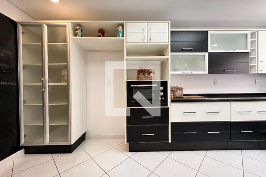 Cozinha de apartamento à venda com 3 quartos, 160m² em Santa Maria, Santo André
