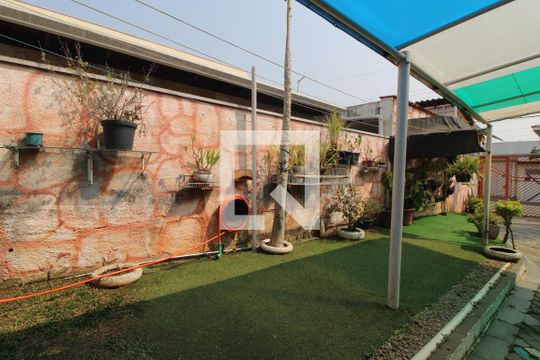 Quintal de casa para alugar com 3 quartos, 300m² em Jardim Ipanema (zona Sul), São Paulo