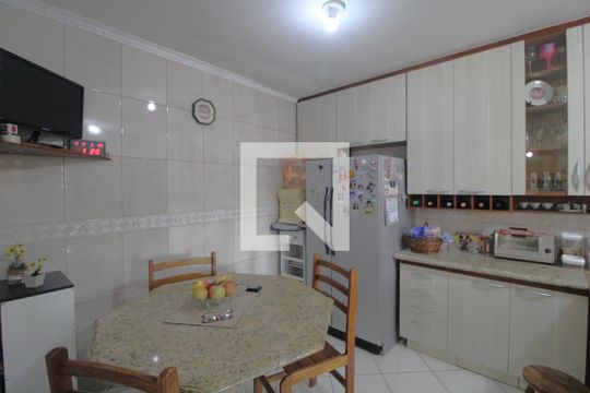 Cozinha de casa para alugar com 3 quartos, 300m² em Jardim Ipanema (zona Sul), São Paulo