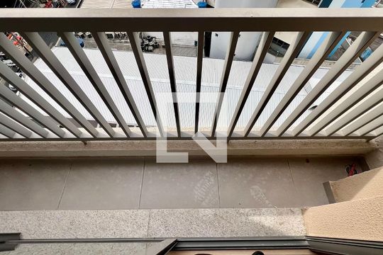 Sacada de kitnet/studio para alugar com 1 quarto, 25m² em Pinheiros, São Paulo