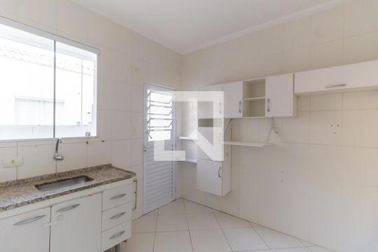 Cozinha de apartamento para alugar com 1 quarto, 40m² em Ipiranga, São Paulo