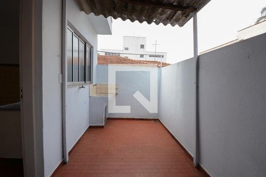 quintal e area de serviço de casa à venda com 2 quartos, 157m² em Taboão, São Bernardo do Campo