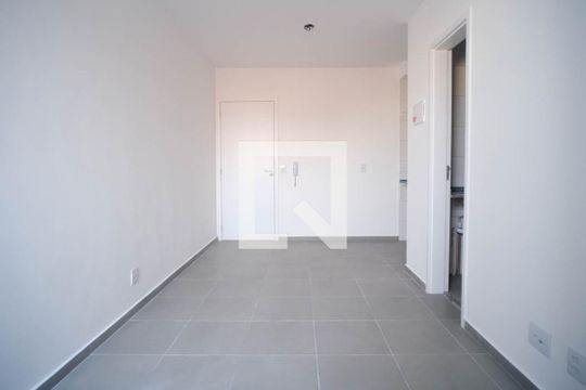 Sala/Cozinha de apartamento à venda com 2 quartos, 40m² em Cidade Líder, São Paulo