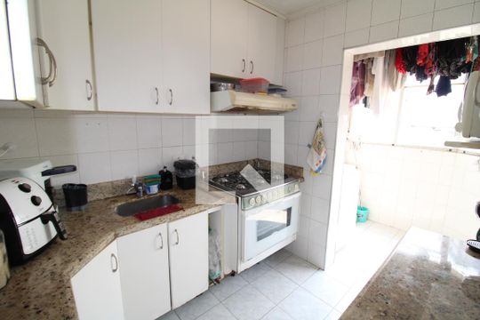  Cozinha de apartamento à venda com 3 quartos, 77m² em Santa Teresinha, São Paulo