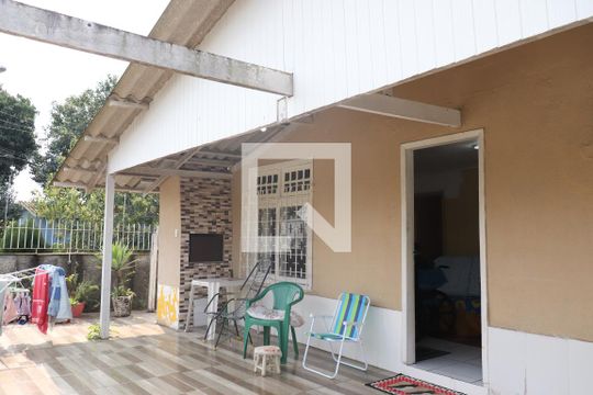 Fachada de casa à venda com 2 quartos, 160m² em Feitoria, São Leopoldo