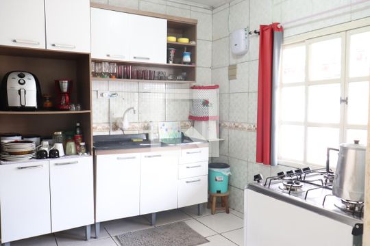 Cozinha de casa à venda com 2 quartos, 160m² em Feitoria, São Leopoldo