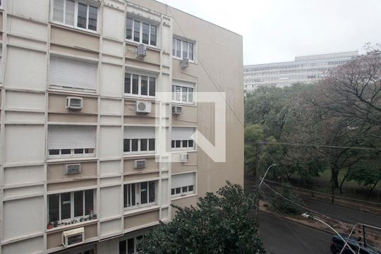 Quarto 3 Vista de apartamento para alugar com 3 quartos, 121m² em Santana, Porto Alegre