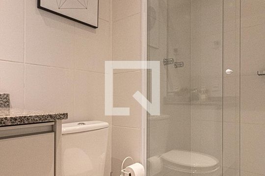banheiro social de apartamento à venda com 2 quartos, 57m² em Vila da Saúde, São Paulo