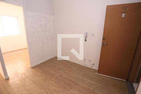 Apartamento à venda com 2 quartos, 33m² em Samambaia Norte (samambaia), Brasília