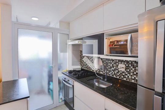 Cozinha de apartamento à venda com 2 quartos, 47m² em Quinta da Paineira, São Paulo
