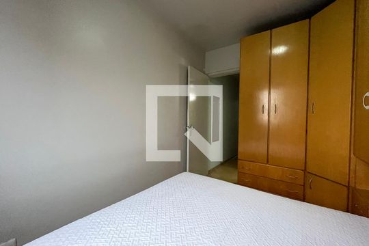 Quarto 1 de apartamento para alugar com 2 quartos, 60m² em Saúde, São Paulo
