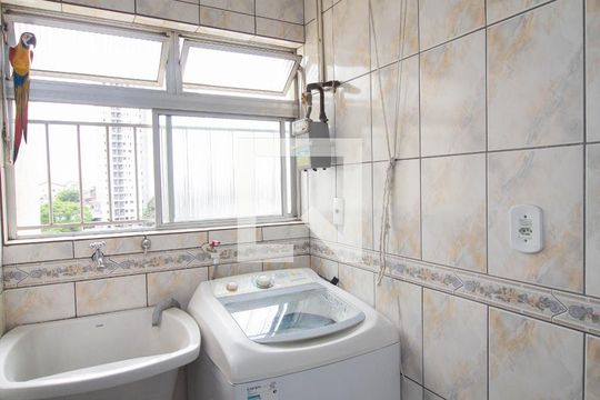 Área de Serviço de apartamento à venda com 3 quartos, 62m² em Vila Albertina, São Paulo
