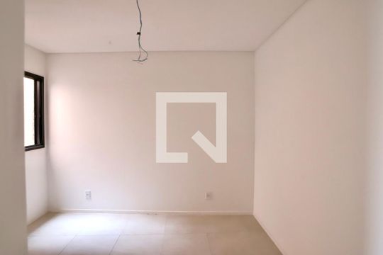 Quarto 1 de apartamento à venda com 2 quartos, 40m² em Vila Bertioga, São Paulo