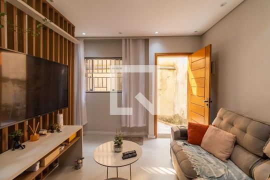 Casa de Condomínio para alugar com 2 quartos, 70m² em Parque Cruzeiro do Sul, São Paulo