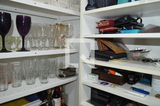 Despensa de apartamento à venda com 2 quartos, 94m² em Cambuci, São Paulo