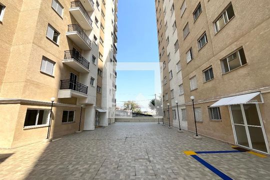 Área comum de apartamento para alugar com 2 quartos, 34m² em Jardim Itacolomi, São Paulo