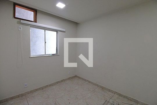Suíte de apartamento para alugar com 2 quartos, 75m² em Cascadura, Rio de Janeiro