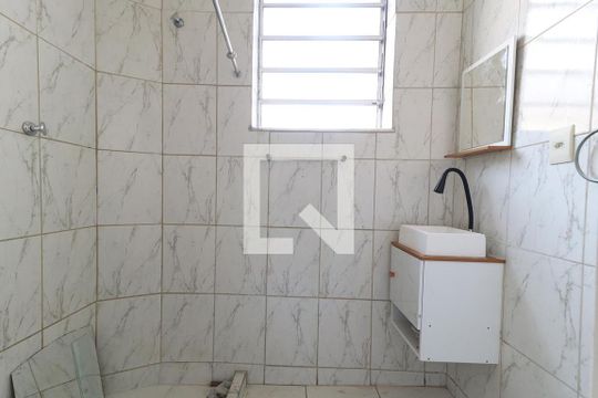 Banheiro de apartamento para alugar com 2 quartos, 65m² em Abolição, Rio de Janeiro