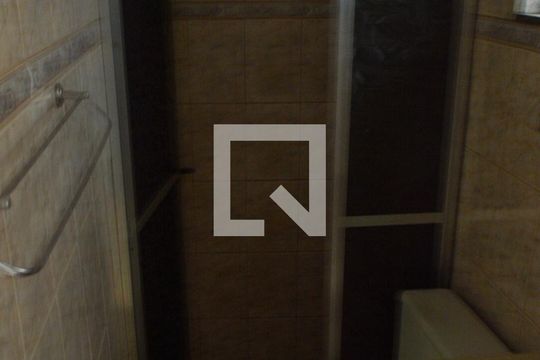Banheiro de casa de condomínio à venda com 2 quartos, 50m² em Taquara, Rio de Janeiro