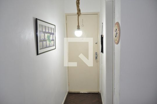 Corredor de apartamento à venda com 1 quarto, 56m² em Engenho Novo, Rio de Janeiro