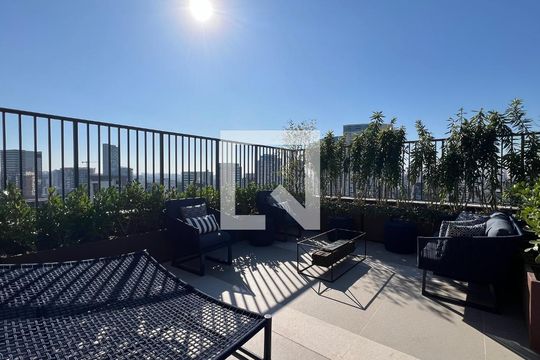 Área comum de apartamento para alugar com 1 quarto, 24m² em Pinheiros, São Paulo