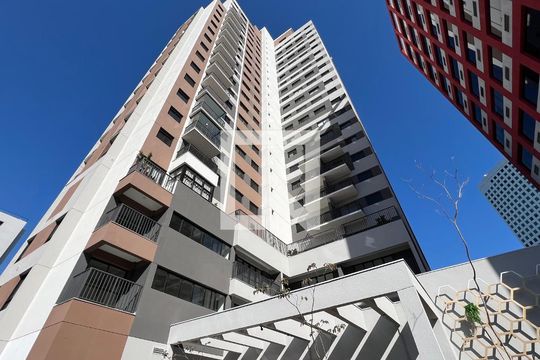 Fachada de apartamento para alugar com 1 quarto, 24m² em Pinheiros, São Paulo