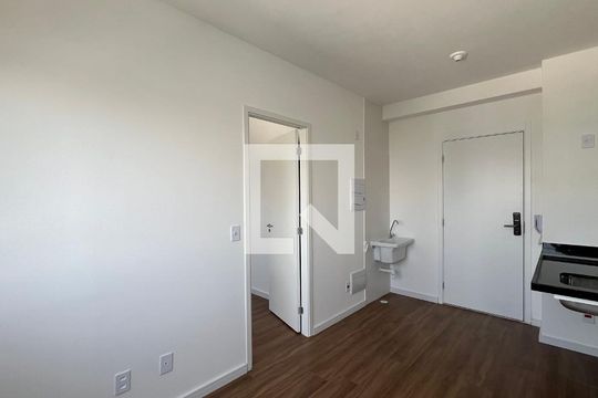 Sala de apartamento para alugar com 1 quarto, 24m² em Pinheiros, São Paulo