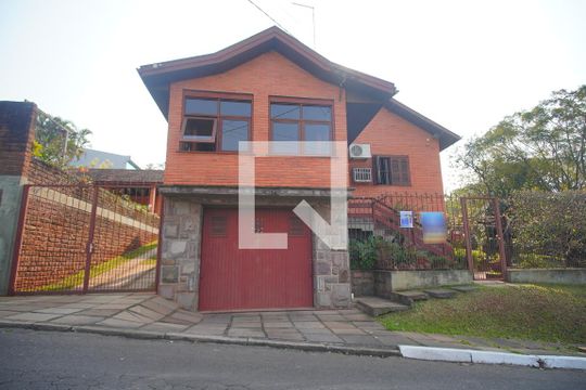 Fachada de casa à venda com 5 quartos, 268m² em Primavera, Novo Hamburgo