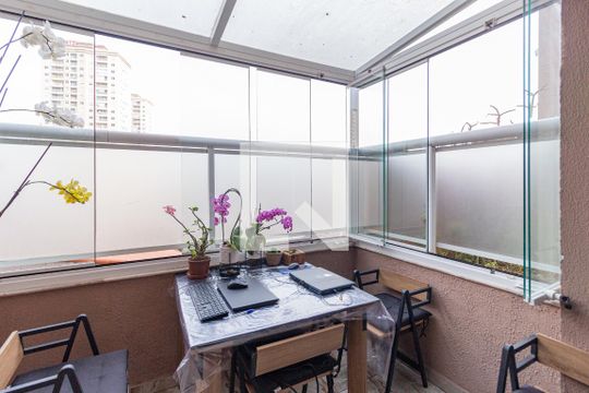 Sacada de apartamento à venda com 2 quartos, 88m² em Jardim Roberto, Osasco