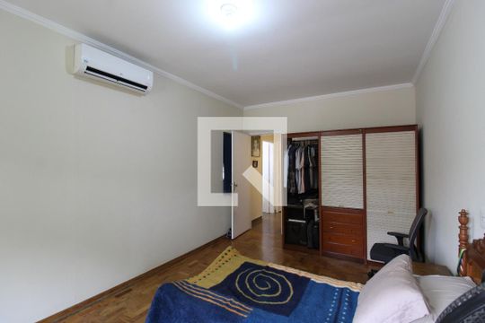 Quarto 1 de casa à venda com 5 quartos, 250m² em Moema, São Paulo