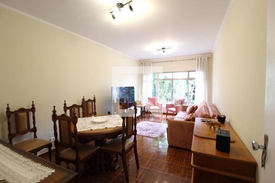 Sala de casa à venda com 5 quartos, 250m² em Moema, São Paulo
