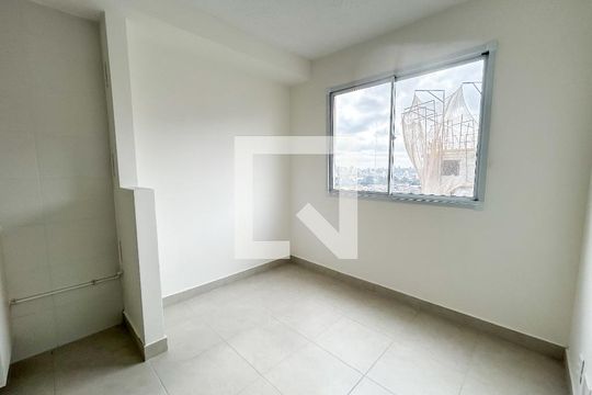 Sala de apartamento para alugar com 2 quartos, 33m² em Socorro, São Paulo